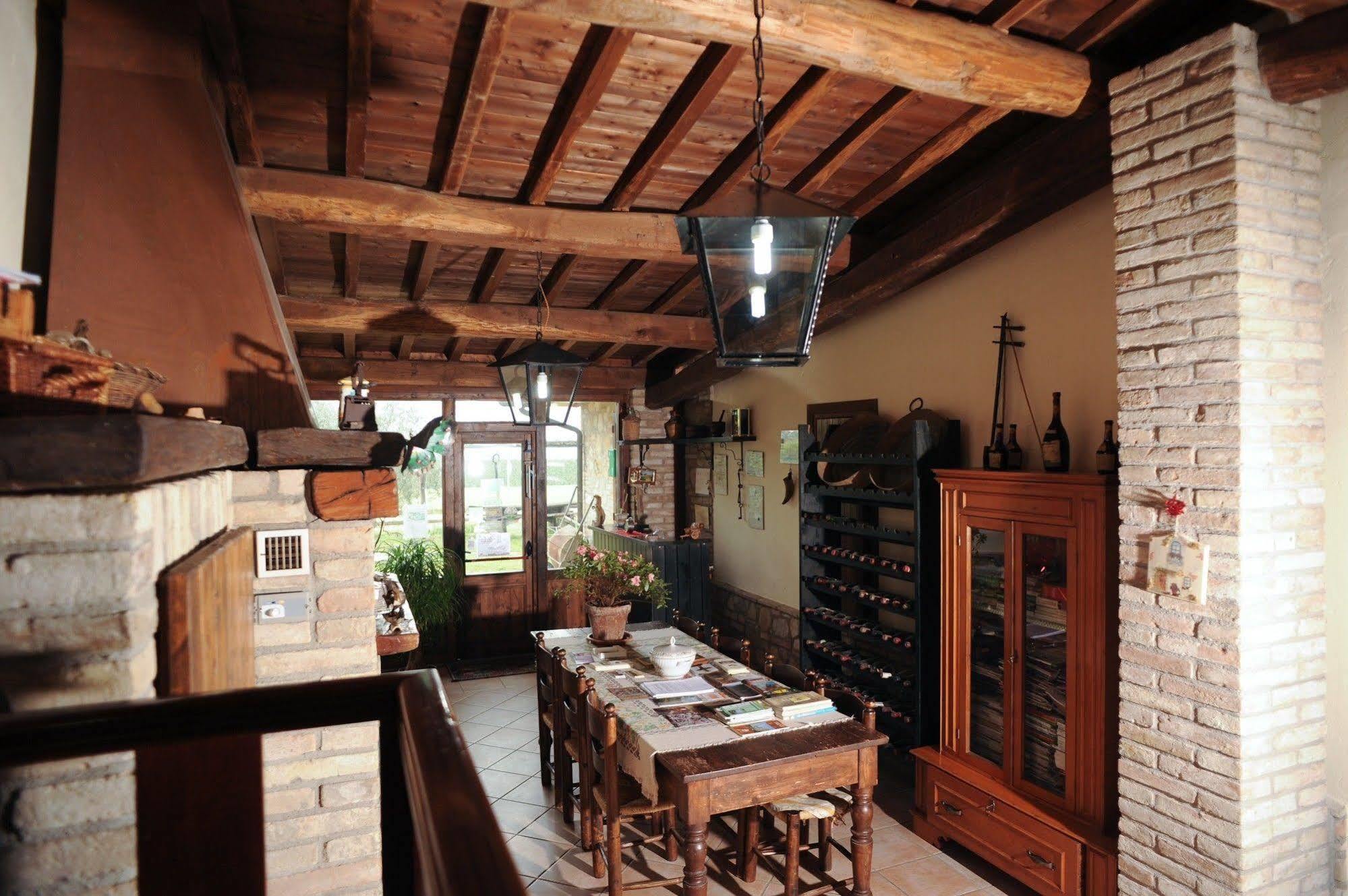 Agriturismo La Mora Assisi Exterior foto
